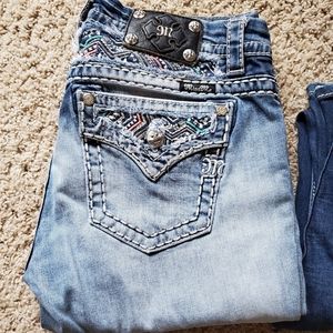 Miss Me mid-rise easy crop jeans